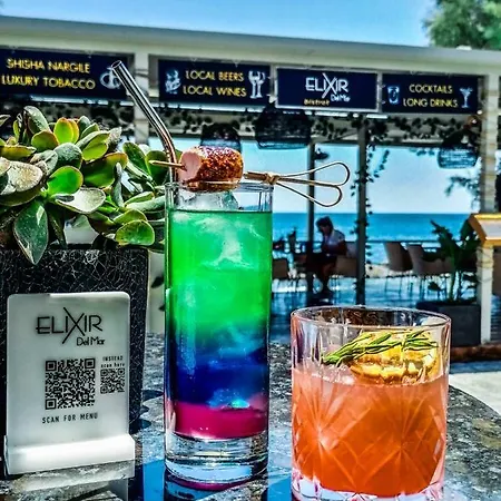 Elixir Aparthotel Kamári