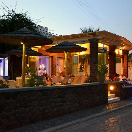Elixir Aparthotel Kamári