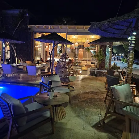 Elixir Del Mar On The 4* Kamari (Santorini)