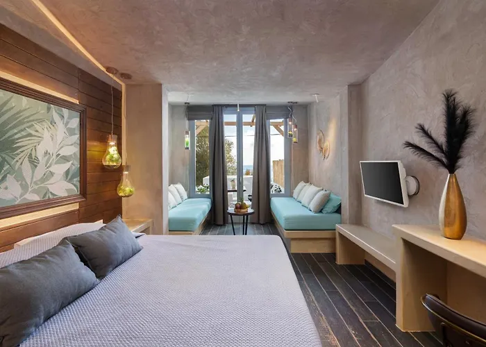 Elixir Del Mar On The 4* Kamari (Santorini)