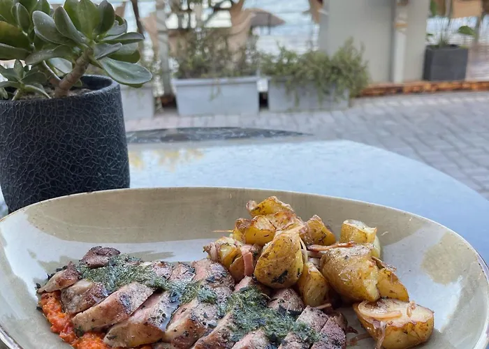 Elixir Del Mar On The 4* Kamari (Santorini)