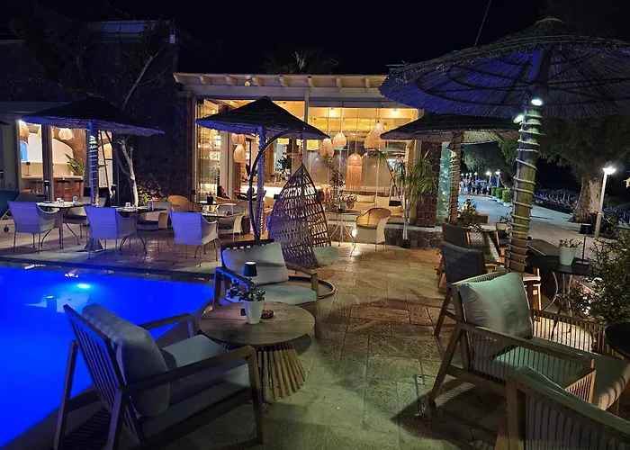 Elixir Del Mar On The 4* Kamari (Santorini)